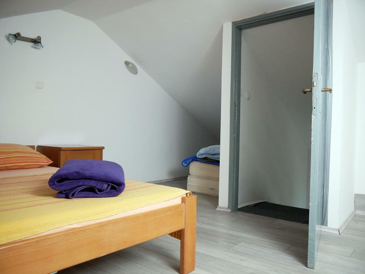 Apartment Gaga And Nia Krk Town Luaran gambar